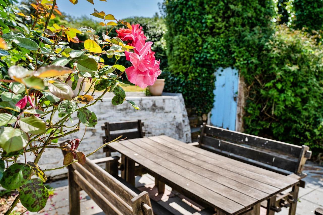 Finest Retreats - Forge Cottage Padstow Luaran gambar